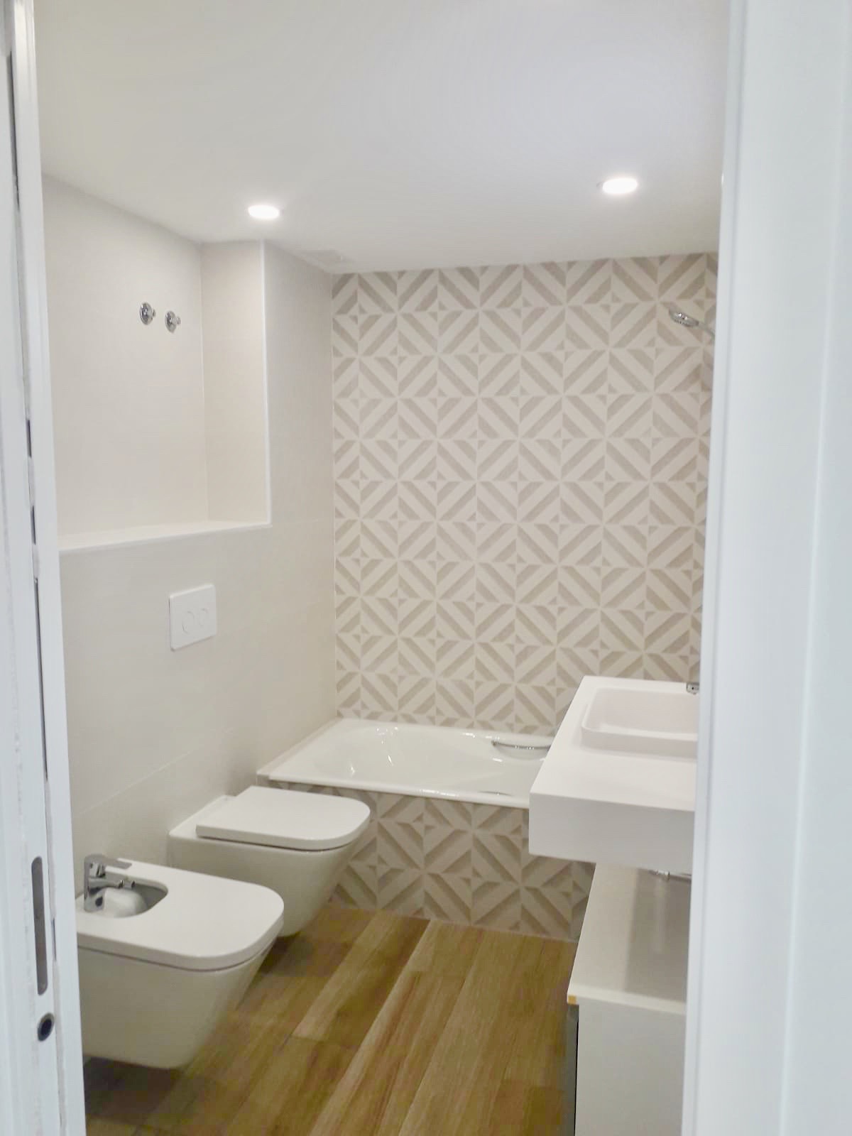 00d5cd00-dfd0-42d4-8af2-ebe1ecd0c770